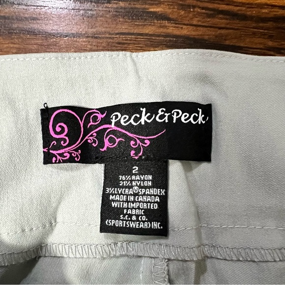 Peck & Peck Grey Cropped Pants Size 2 - Picture 3 of 10